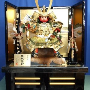 2533-3 子供大将高床飾