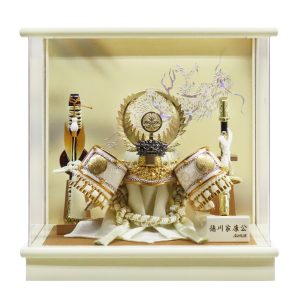 アクリル　ケース　白　徳川兜