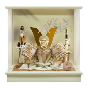 アクリル　ケース　白　大鍬　兜